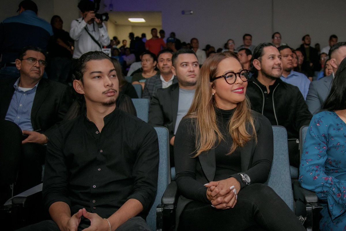 Moises Flores tweet media