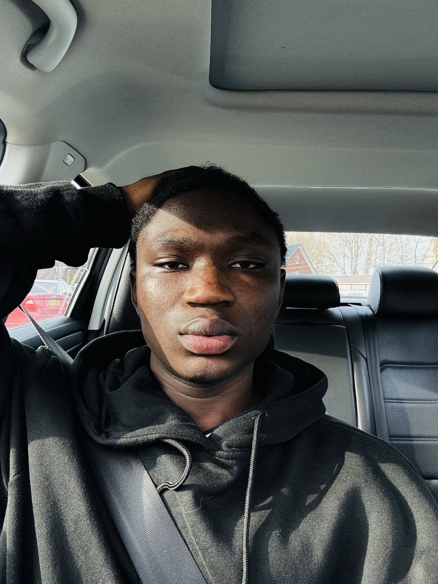 Mr Hubert tweet media