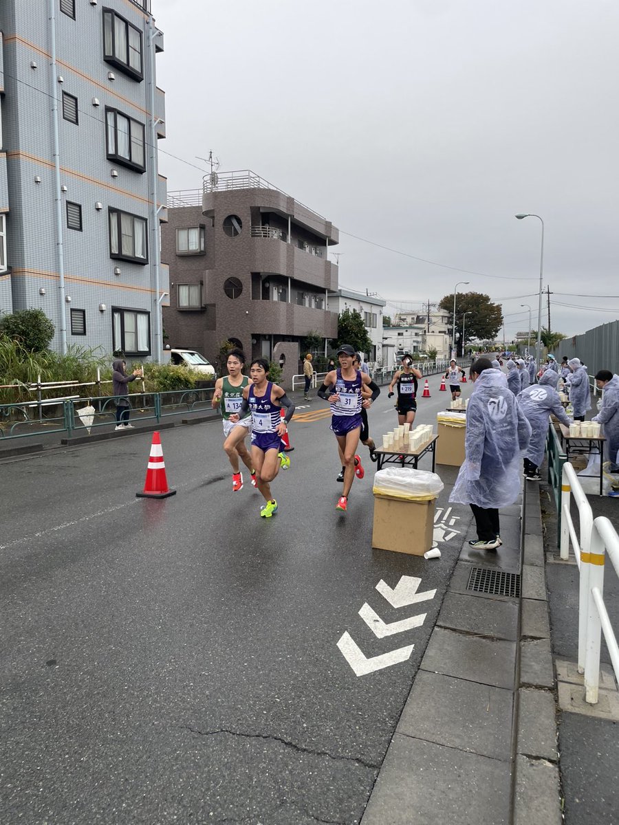 setagaya246half's tweet photo. ＼第3給水所！／
この先に待ち受けるは心臓破りの上り坂です🏃‍♂️🏃‍♀️
 
#setagaya246 #スポーツ #駒沢公園 https://t.co/rqlN3ECebj