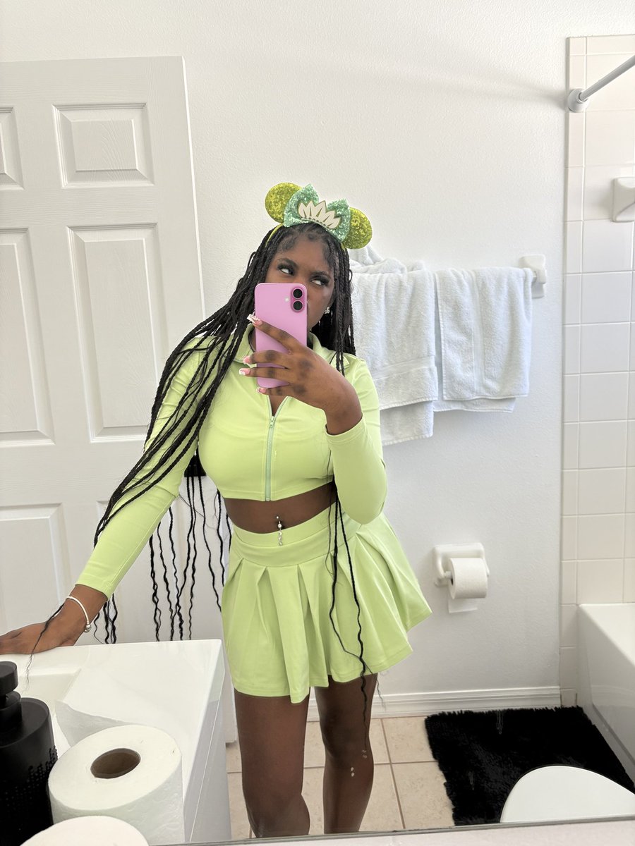 braazyydoll's tweet photo. Happy Birthday 2 Me! https://t.co/iIfHCoqZIU