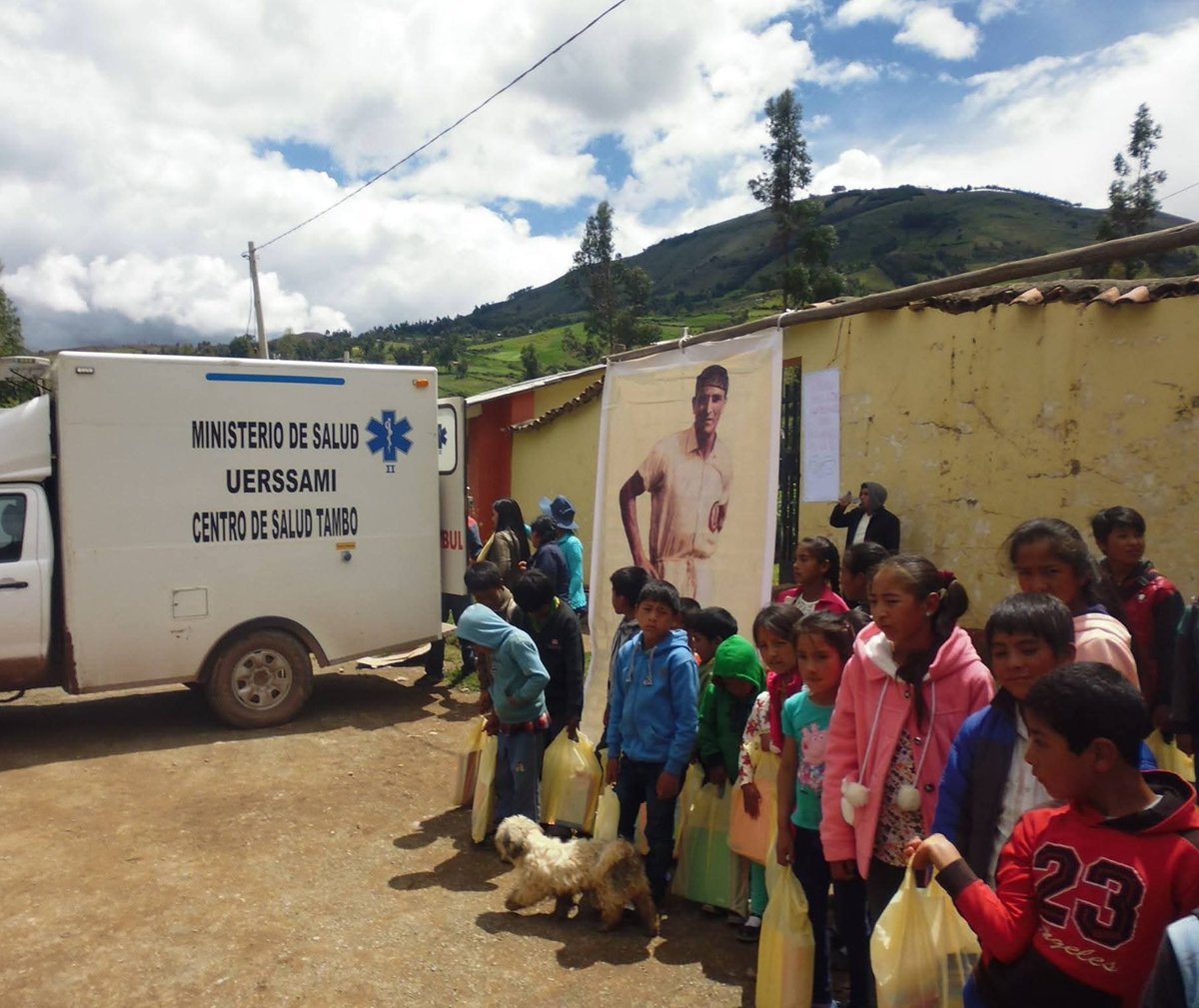 La #educación es el movimiento de la oscuridad a la luz.-Allan Bloom.

Sumate a #sunqu donando una caja de colores . Nuestra meta del mes de noviembre son 100 📦🖍️.

Meta Octubre 100 🎒 ✅

📷 Ayacucho 2017

#DerechosDelNiño #UtilesEscolares