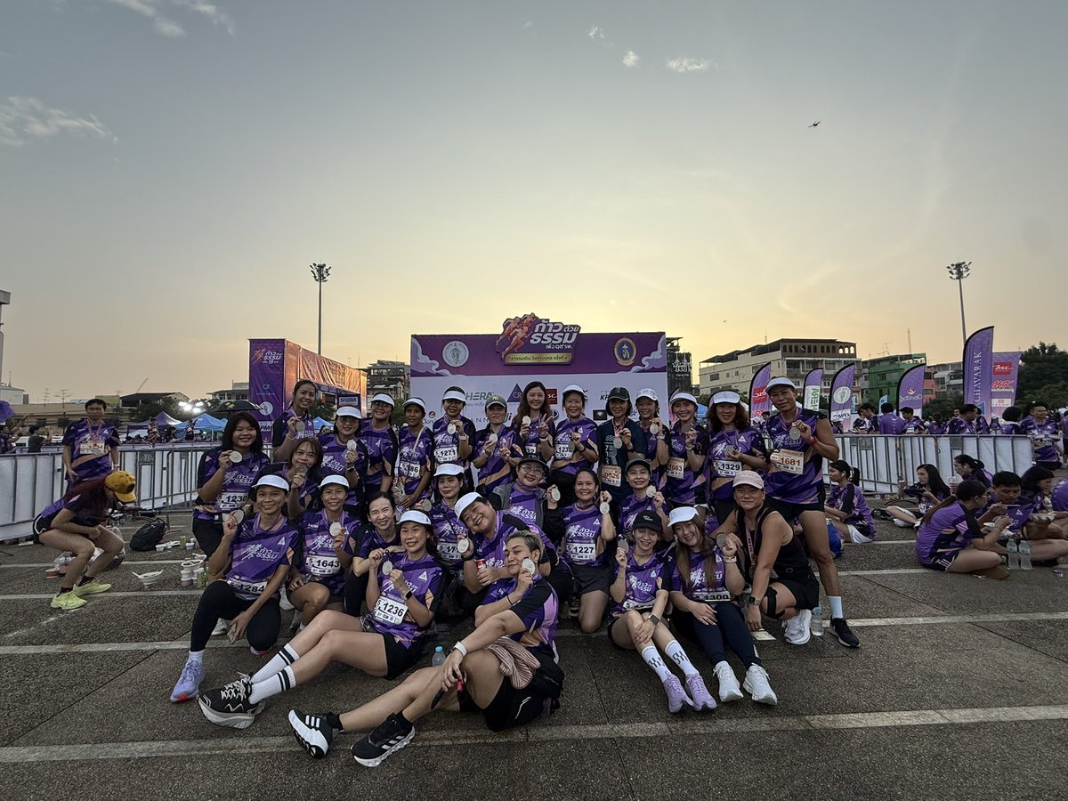 AMStudioTH's tweet image. รูปหมู่ค่า ขออนุญาตลงรัวๆ ทุกรูปเลยน้า 🥰

#เป๊กผลิตโชค #PeckPalitchoke