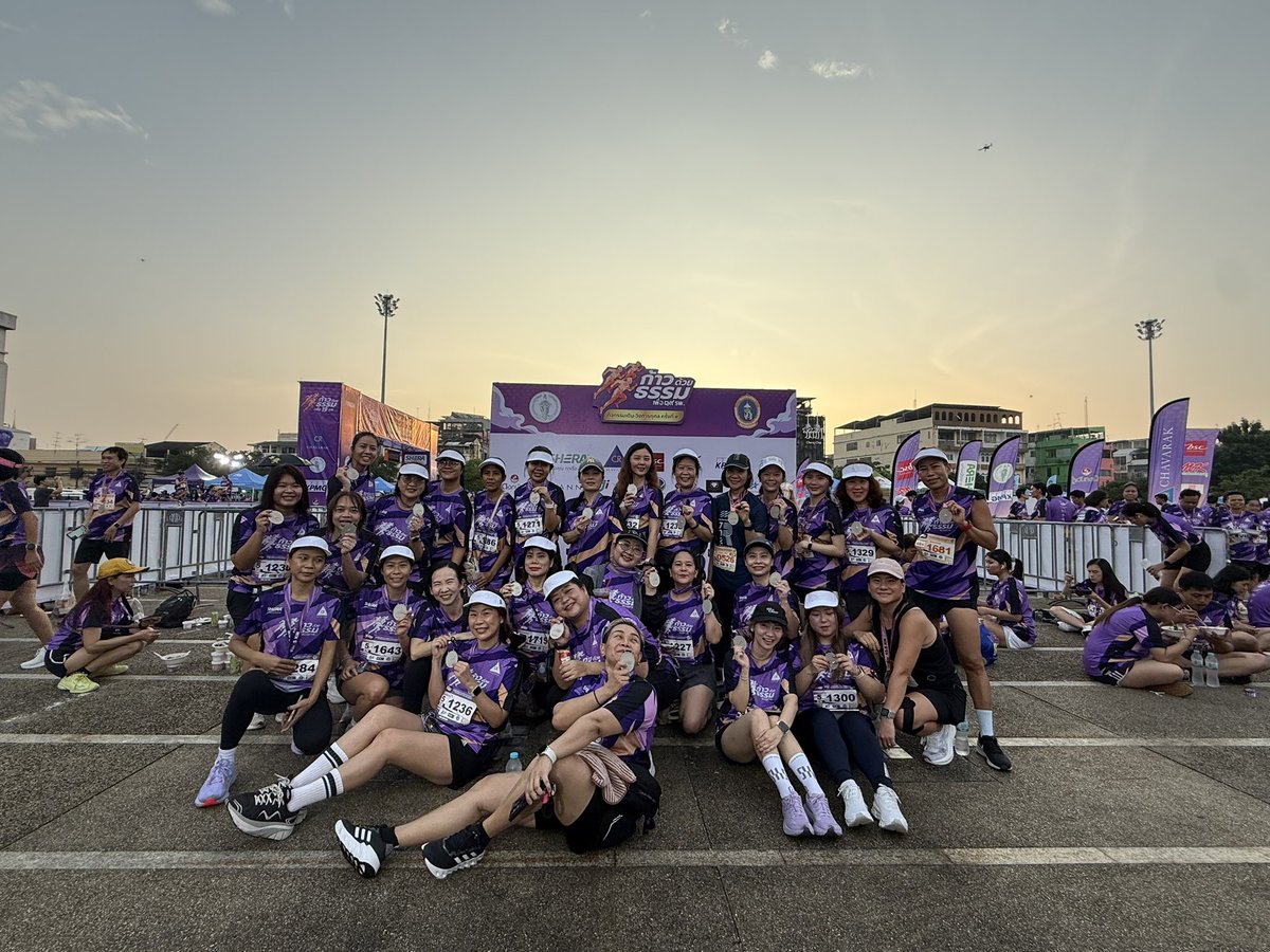 AMStudioTH's tweet image. รูปหมู่ค่า ขออนุญาตลงรัวๆ ทุกรูปเลยน้า 🥰

#เป๊กผลิตโชค #PeckPalitchoke