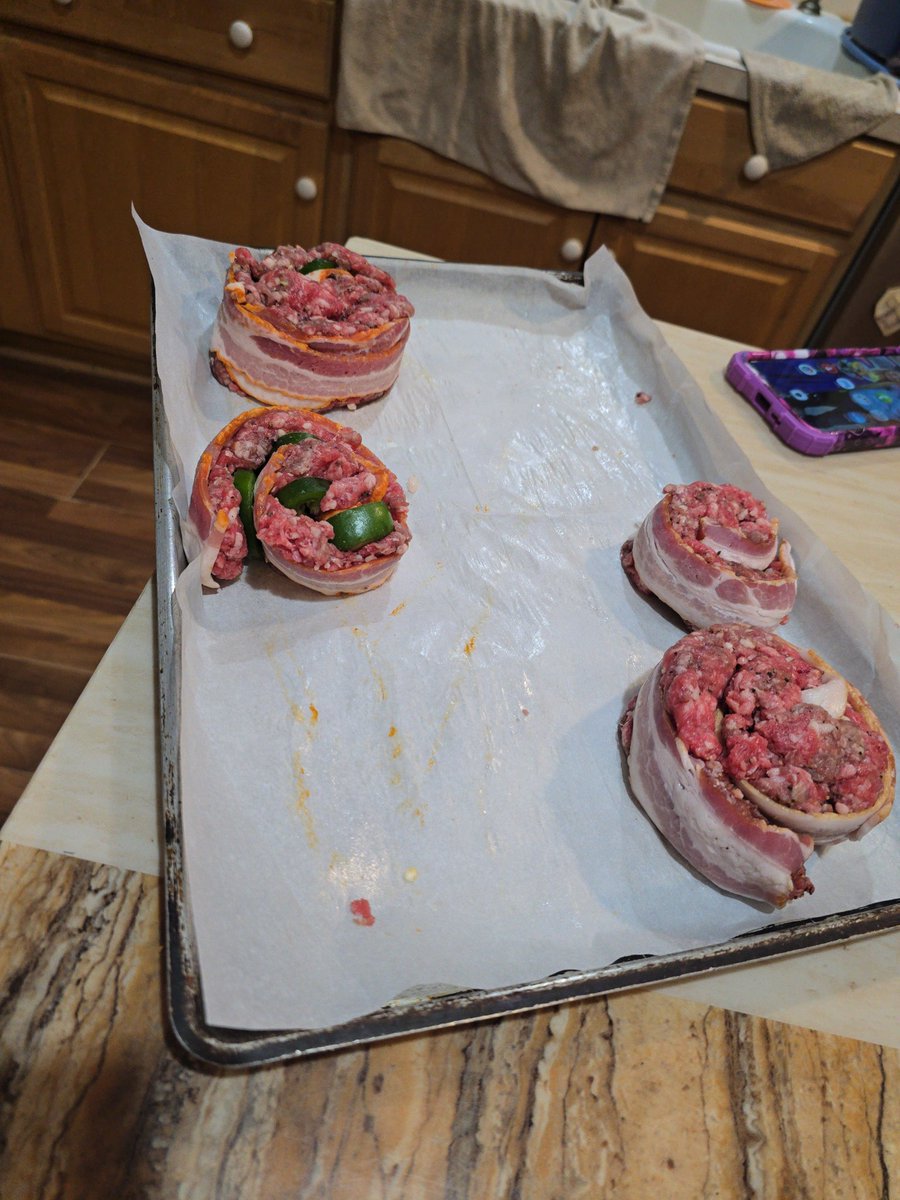 Lorie is the best cook around. Can't wait for supper.