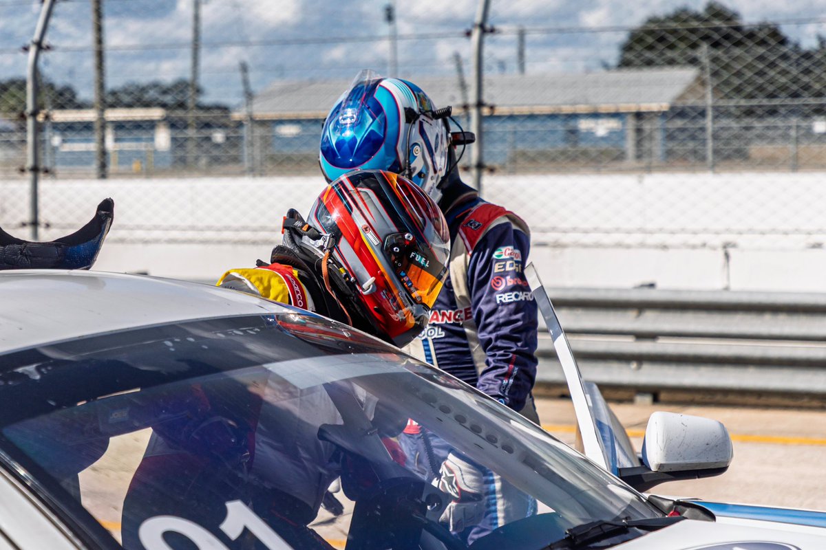 Cindi Lux tweet media