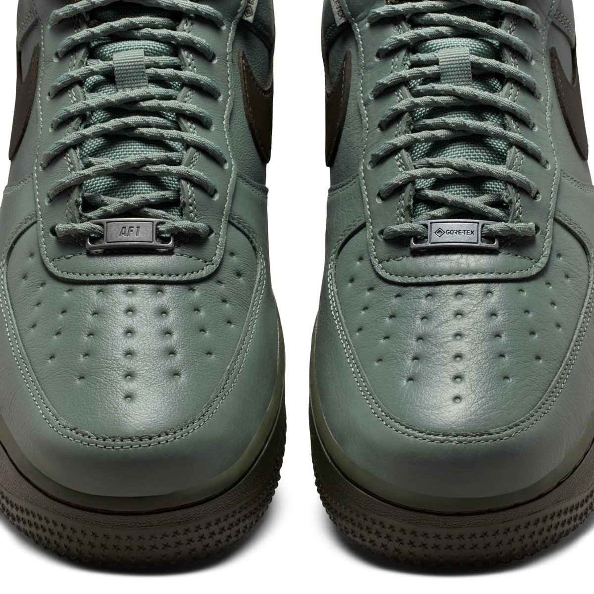 GORE-TEXとVibramソール搭載の Nike Air Force 1 Low GTX Vibram “Clay 