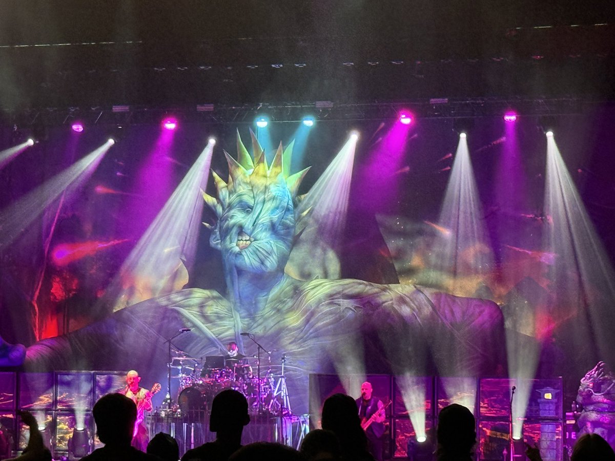 Heriot, Jinjer &amp; Trivium at the Toyota Oakdale Theatre in Wallingford, CT 11/7/2025 <a href="/heriotmetal/">HERIOT</a> <a href="/jinjerofficial/">JINJER</a> <a href="/TriviumOfficial/">Trivium</a> <a href="/OakdaleTheatre/">Toyota Oakdale Theatre</a> #HeavyMetal #LiveMusic #Concerts