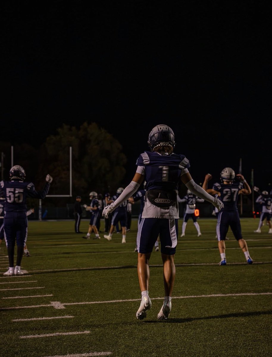 Great team win last night in round 1 of playoffs!
-4 pbu
-1 ff
- 0yrds allowed 

hudl.com/v/2TACza