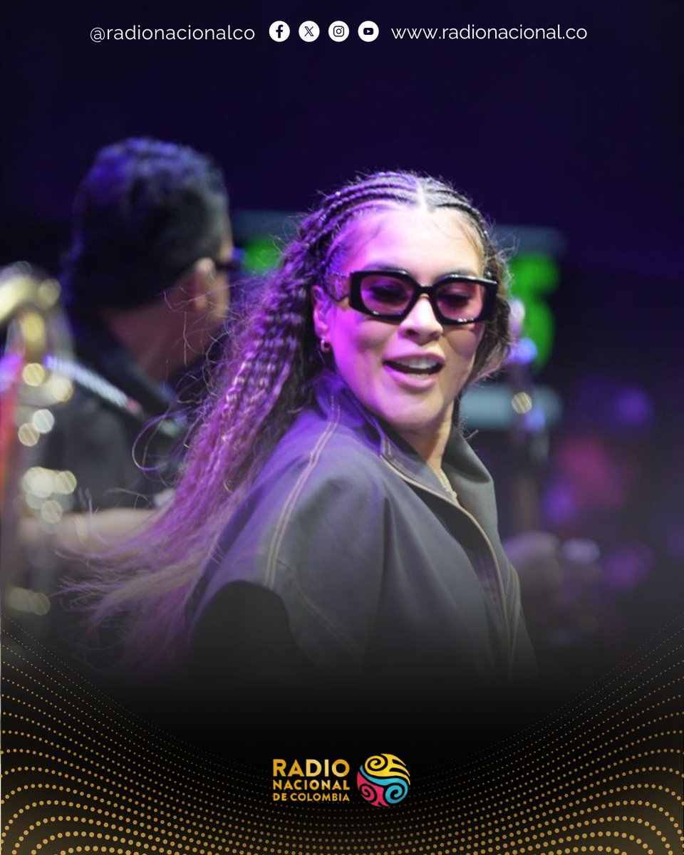 RadNalCo's tweet photo. Su alegría, su voz y su mensaje hicieron vibrar al público en el #CorazonDelMundo. 💫

📻 Vive la transmisión especial a través de @SenalColombia y las 73 frecuencias de Radio Nacional de Colombia y 98.1 FM en Barranquilla.

#MuestraCulturalPaísDeLaBelleza https://t.co/E8jjAz2r7f