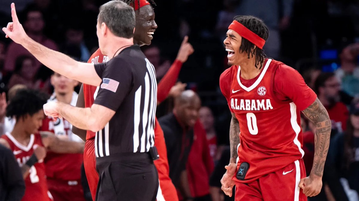 echildscbb's tweet image. Alabama wins in Fashion over St John’s at (MSG) 103-96
Game of the year Candidate

Labaron Philon and Aden Holloway combined for 46 points, put up a scoring clinic!

* Philon decided to stay at bama an extra year to develop, should be a potential lottery pick come time in 2026