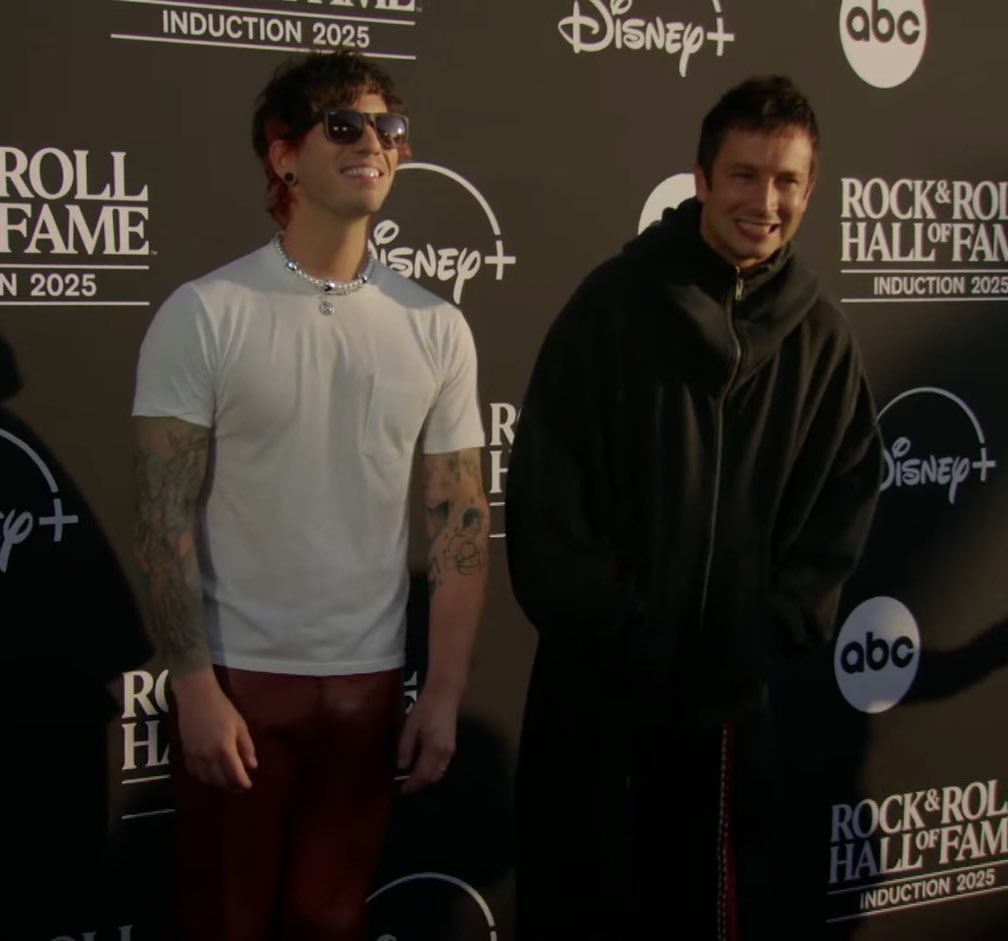 Smile if you like dick!