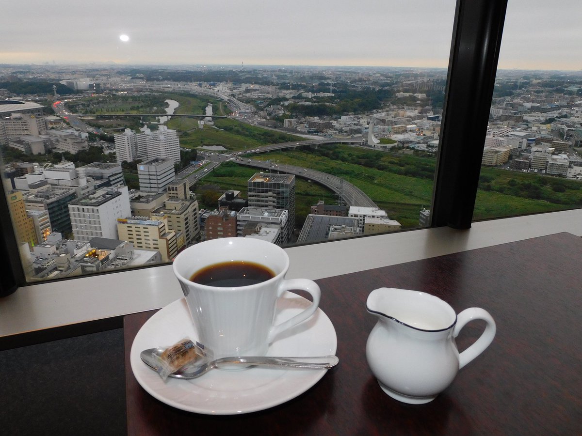 WARRIOTT8's tweet photo. 𝑷𝑨𝑳𝑨𝑪𝑬 𝑳𝑶𝑼𝑵𝑮𝑬.🏰🌇🌌

/ 新横浜 𝑳𝑶𝑼𝑵𝑮𝑬.☕️🏰🌇��

最後に珈琲を頂きました🎵☕️🌌

特別な空間で頂く珈琲は、特に美味しく感じます😃☕️✨

#YOKOHAMA #横浜市 #SHINYOKOHAMA #新横浜 #SHINYOKOHAMAPRINCEHOTEL #新横浜プリンスホテル #TOPOFYOKOHAMA #トップオブヨコハマ https://t.co/ntTaT64ihz
