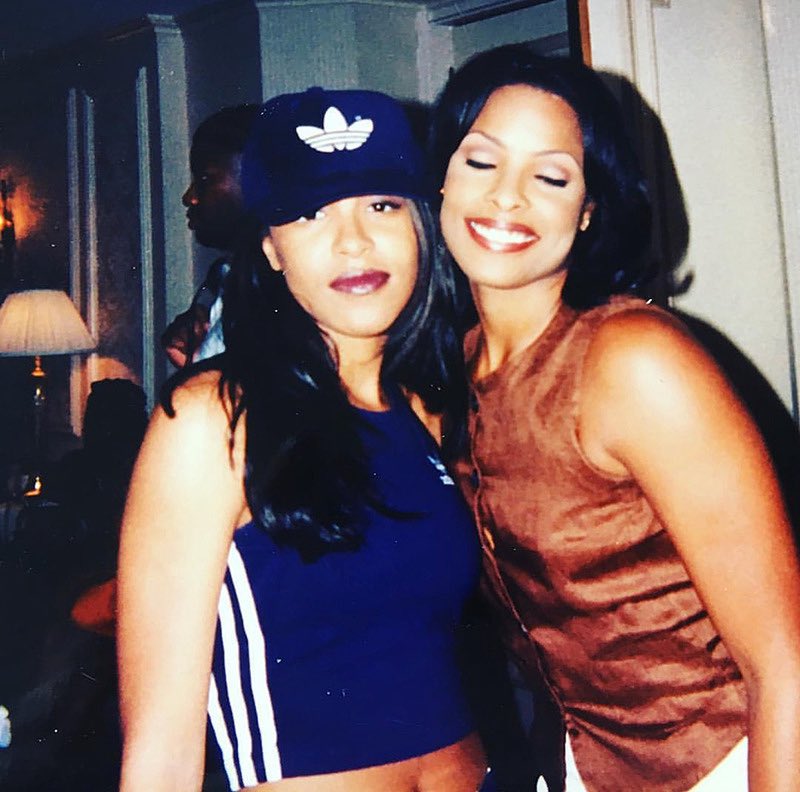 DollarBeKnowing's tweet photo. DJ Spinderella BEEN fine! 😍 https://t.co/TYaSyafQ81