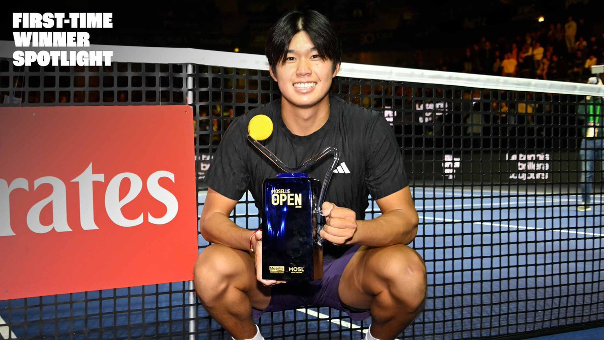 Maiden ATP Tour title for the Trojan Learner Tien‼️🏆 Moselle Open Singles Champ! 

The 19-year-old is the first American teenager to win an ATP Tour title since Andy Roddick, 19, in 2002!!

📸 Chyslene Caillaud / Sport Vision