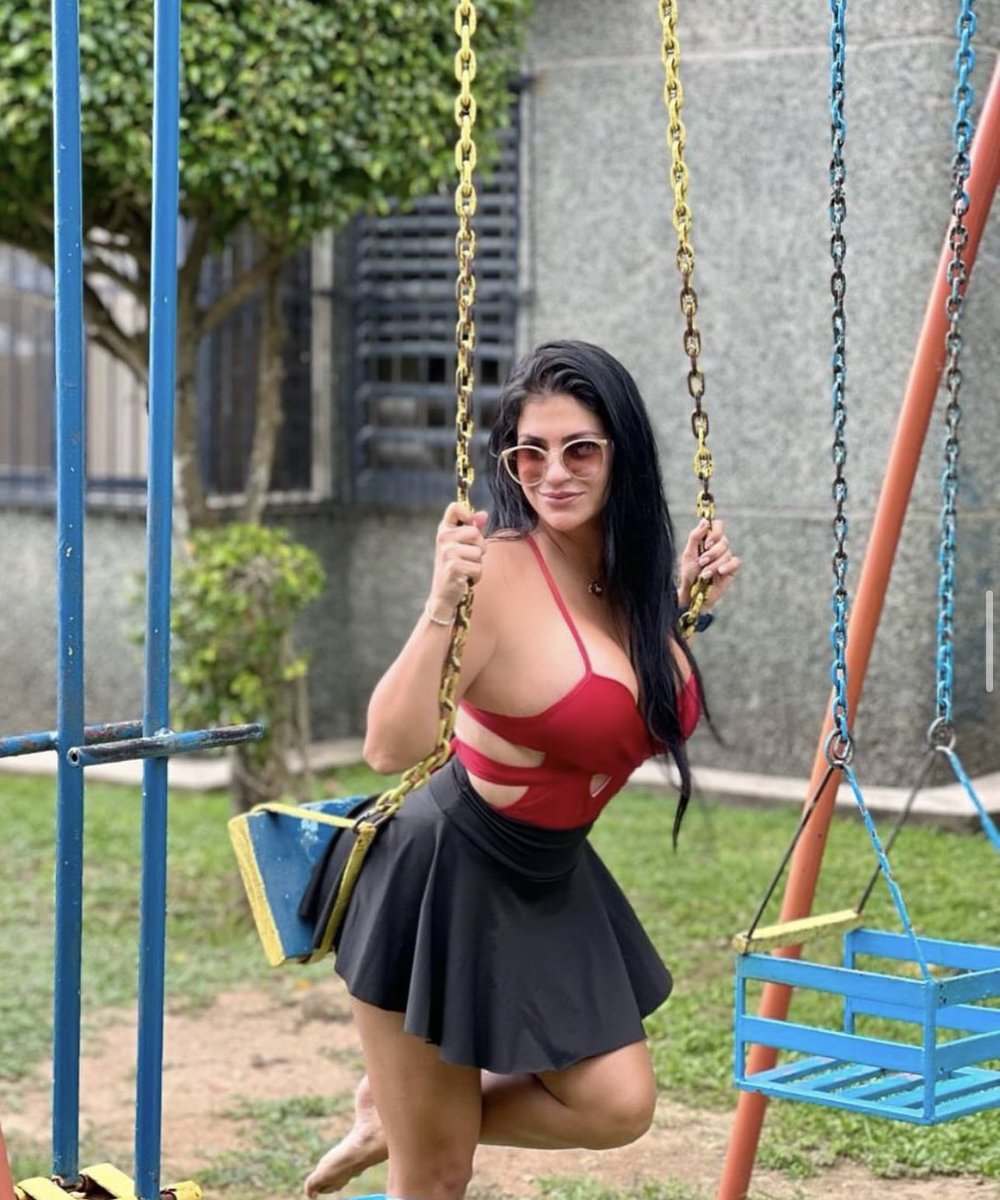 Estefanía Arango tweet media