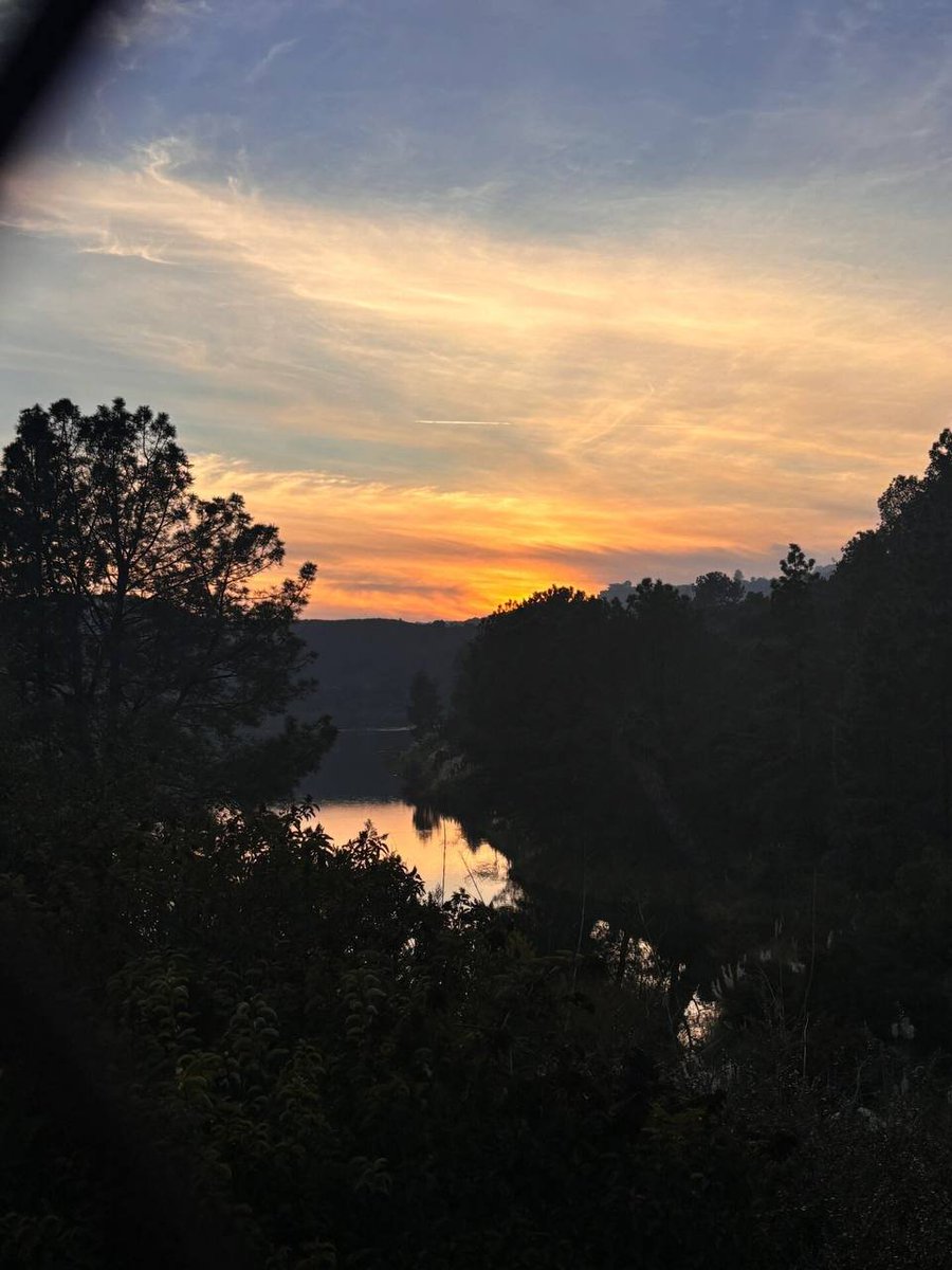 Violet1nv's tweet photo. #travel #photos #sharing #dailylife #hiking https://t.co/3O0kQyjEoK