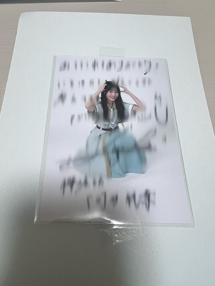 risaoten's tweet photo. ちょっとまってサクコレのアクスタかな〜？って佐川のおじさんに「なんですかね〜？」いうてたら初サインです https://t.co/TOQ8ANZXVv