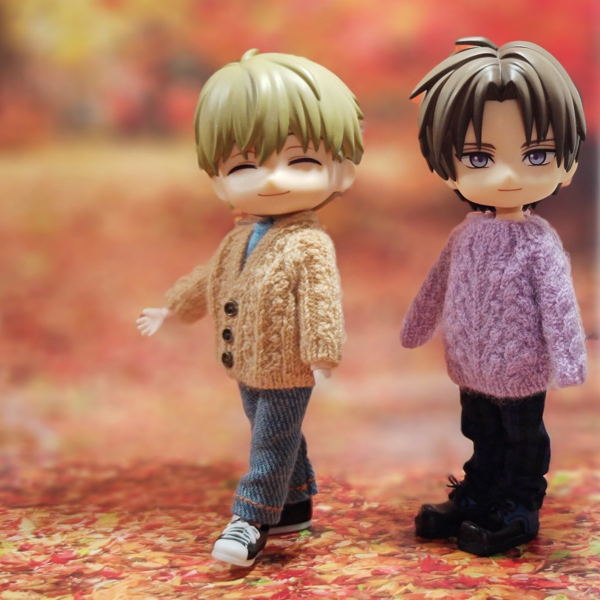 右の写真撮ってよそ見してたら 頭こっつんこしてた。