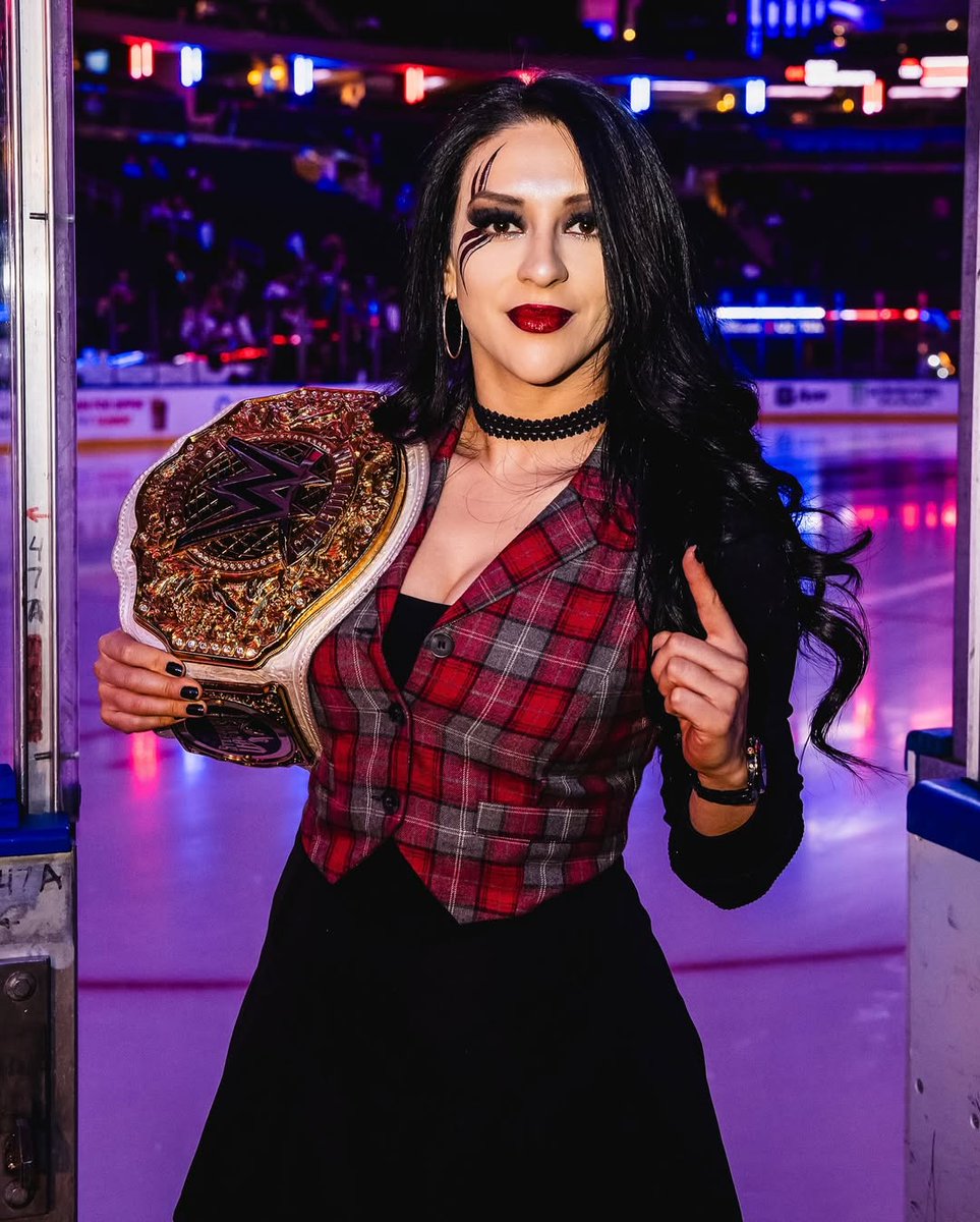 IyosEra's tweet image. She&apos;s so beautiful, it&apos;s unreal 🫠