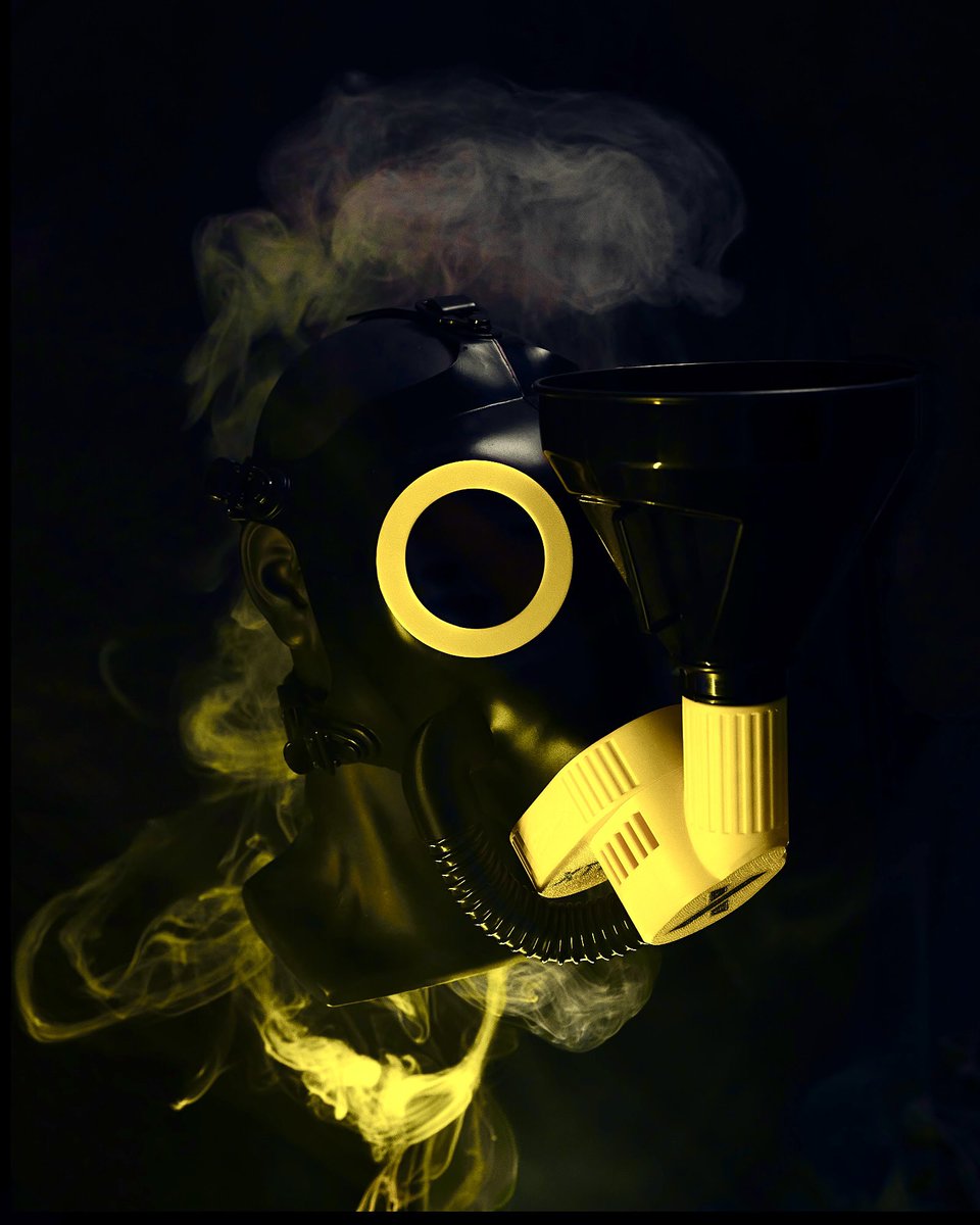 Playing around with the smoke machine and the XTRM mask. 😏
