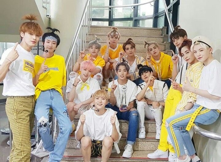 pom__1205's tweet photo. 証明しようCARATがどれだけ 
 #SEVENTEEN を愛しているか

#2025MAMAVOTE 

※リポストでも1票です⸜❤︎⸝‍ https://t.co/mxM91WCfHu