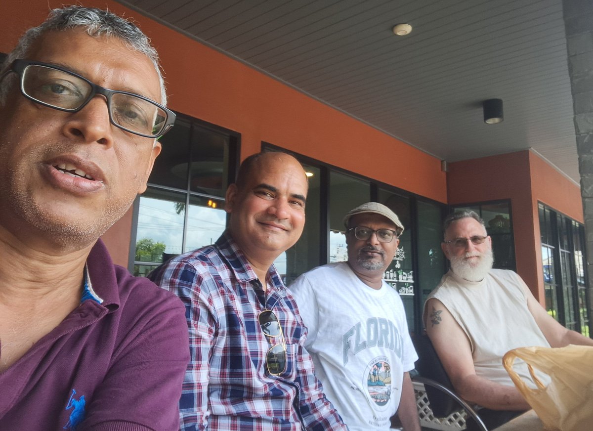realsiff's tweet photo. Prominent Men's Activists gather again.

Pandurang Katti, Mahesh Tiwari, Anil Murty and Paul Elam.

@AnilMurty, @RealPaulElam https://t.co/p4wbplP4UJ