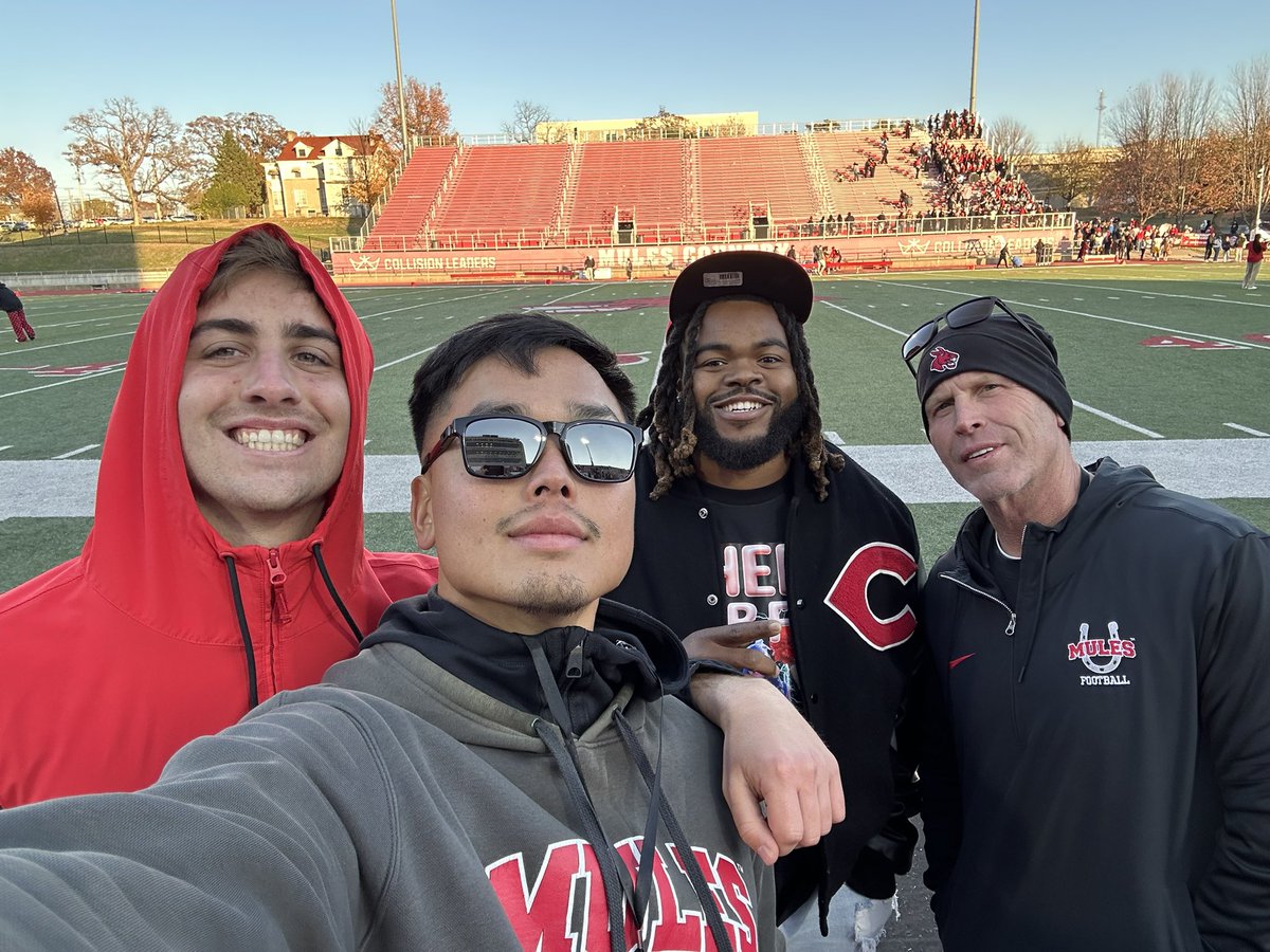 Coach_Kim1's tweet image. Took a visit to the Burg today! It was great seeing some former players playing and some on the sideline! It’s all about #Connections !! #UCM