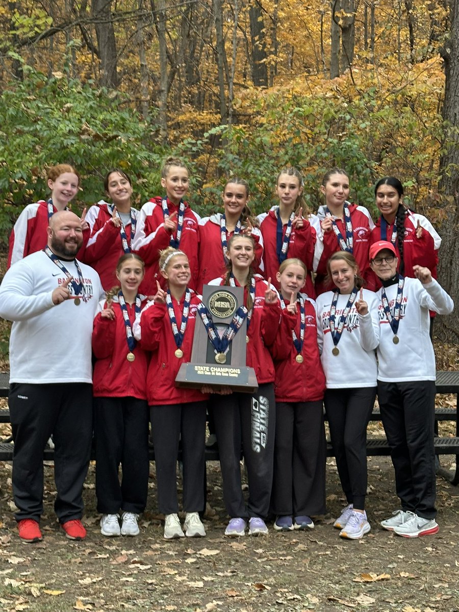 Congratulations to the 2025 <a href="/IHSA_IL/">Illinois High School Association #IHSA</a> 3A Girls X-Country Champions!
This is back to back state championships and 3 trophies in row!