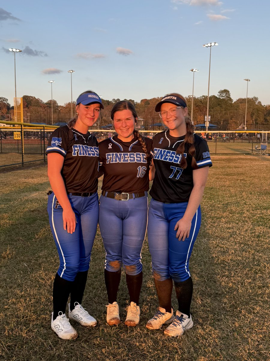 Senior year Coro dance or play against top competition at Scenic City…..🥎🥎Great day <a href="/montanayounker_/">Montana Younker</a> <a href="/AubreyMurphy26/">Aubrey Murphy</a> <a href="/raygennowlin77/">Raygen Nowlin 2026- Committed 🥎</a> <a href="/ConnectSports_/">Connect Sports</a> <a href="/WildcatsOfHHS/">Harrison Wildcats Athletics</a>
