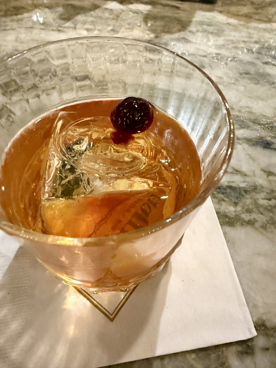 The lobby bar drink before dinner while wife is getting ready is peak married man experience. You’re laying the foundation for the night and she’s about to walk down smokin for dinner…. 10/10