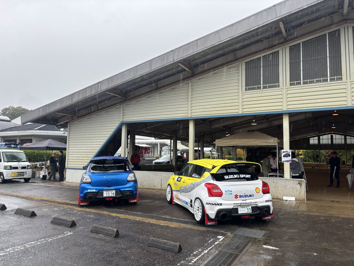 paru_zc33s's tweet image. 搬入完了！！
MFFさんのところにいます🔥
雨😭😭