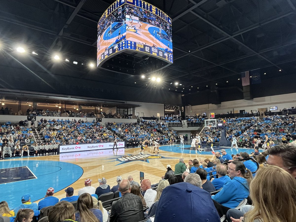 Catching the first ever <a href="/noblesvilleboom/">Noblesville Boom</a>  home game tonight