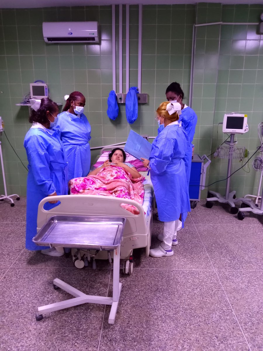 Centro de Diagnóstico Integral (CDI) Ricardo Isidro Bernal Ramos. Se efectúa pase de visita asistencial evaluando la condición de cada paciente para brindar una atención lo más humanizada posible y con calidad .
#CubaPorLaVida
#CubaCoopera