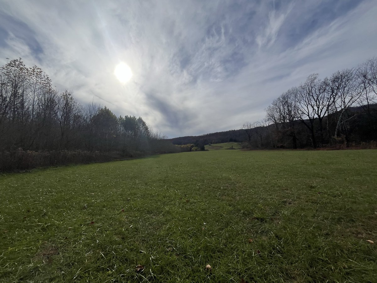 Tinker cliffs, VA
Epic 8-mile hike with a spectacular view!