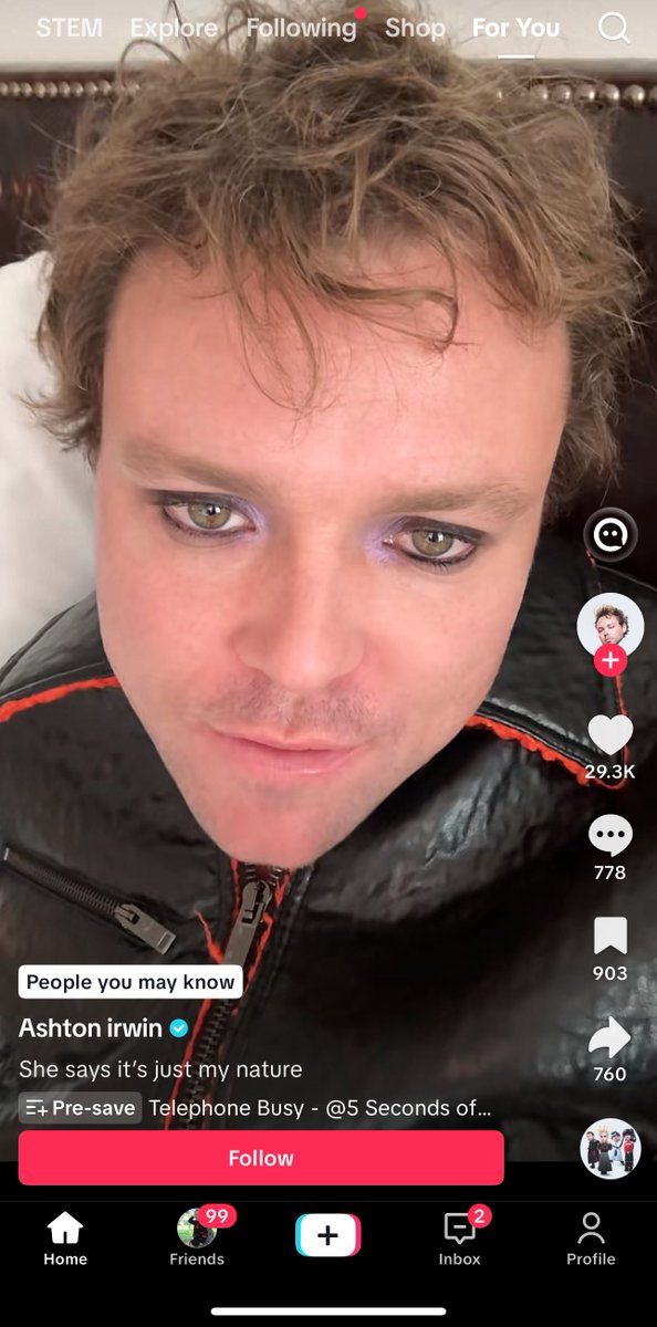 HELLO! Why does TikTok think I know Ashton? 🤣