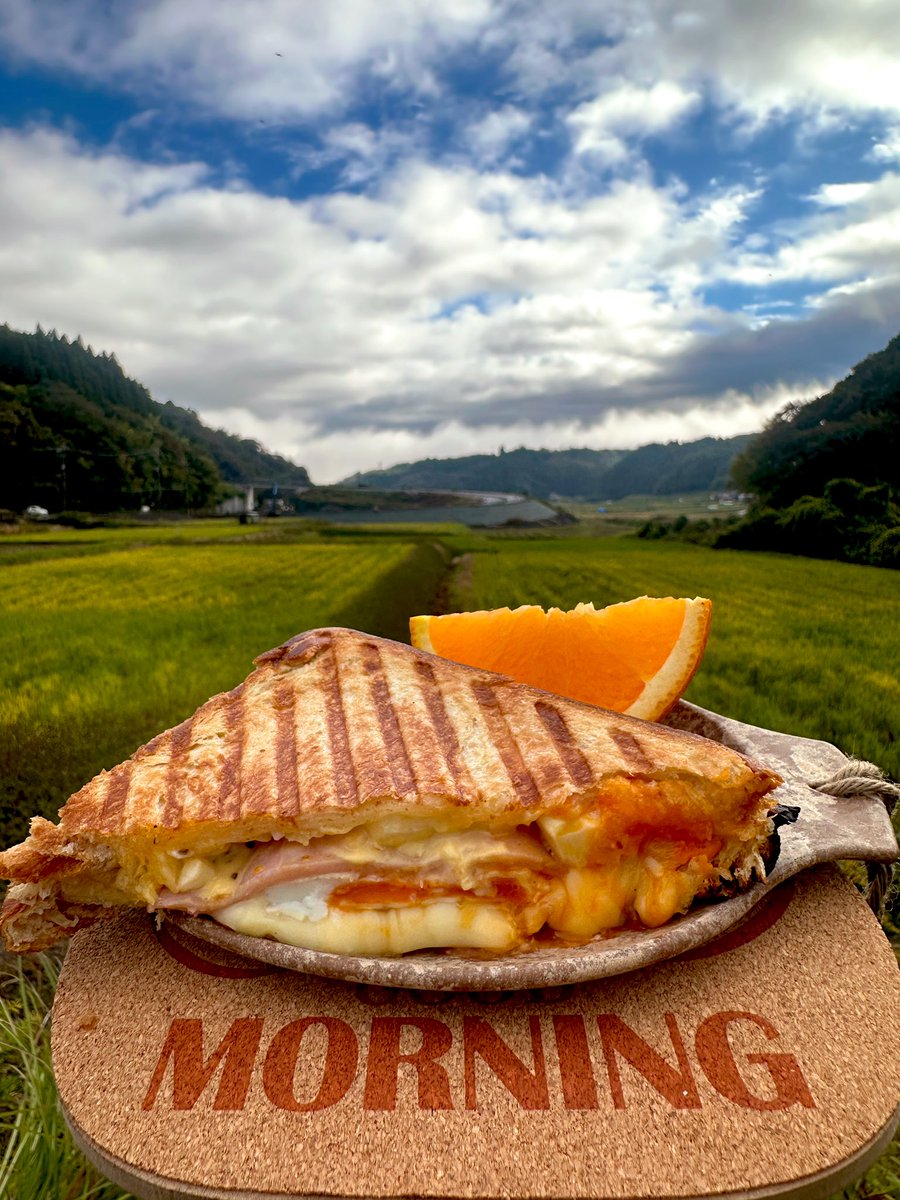 Ajfo98Sh's tweet image. おはようございます😊

車中泊での朝ごパン😋
良い朝ですね😊

ボローニャのパンでホットサンド
豆香洞さんのコーヒーと🌽スープ🥄
今日は目玉焼き🍳も作ってサンド😋

昨日の島根の省吾さん💕LIVE♬
盛り上がった事を想像しながら
ボサッと最高です✨

ありがとうございました✨

#浜田省吾 
#車中泊