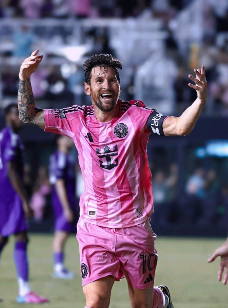 GOOOOOOOL LIONELLLL.

SIEMPRE ÉL. EL MEJOR DE TODOS.