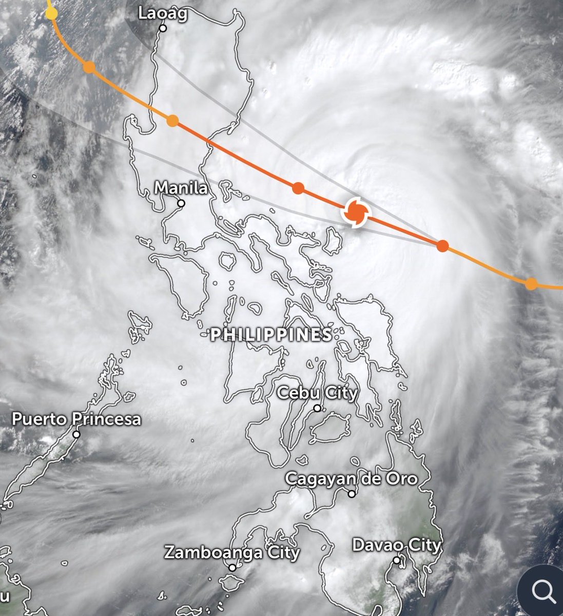 It’s #Worlds2025 Finals and I bet most of us, whether KT or T1 fans, are saying our little prayers for a win later. 

But if you could, please also include a prayer for the safety of my fellow Filipinos who are currently experiencing the impact of typhoon #UwanPH 

Stay safe po🙏🏼