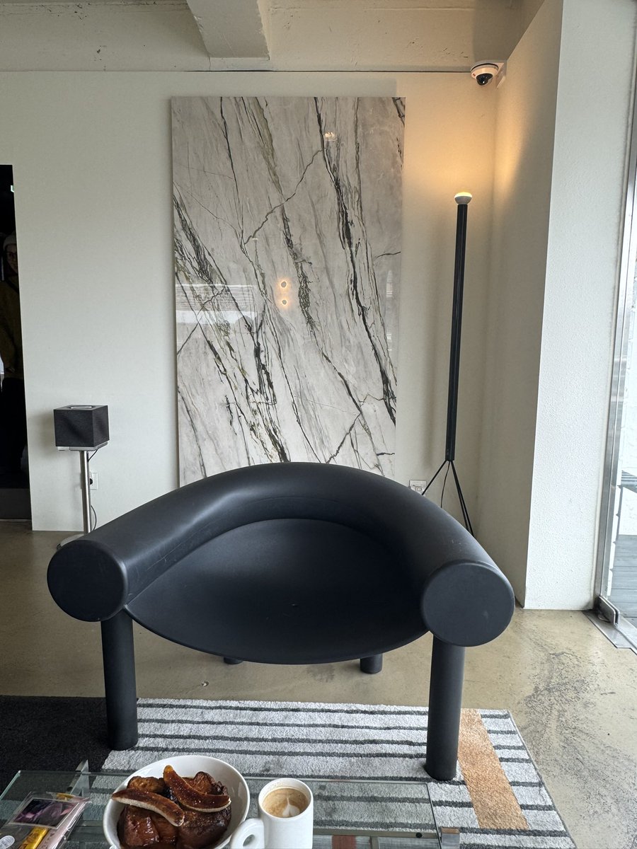 Mana321Takeru's tweet image. 美味しいスイーツたち🍰🍌
たけ友さん達たくさん
いらっしゃいました🌿🤭

#佐藤健TikTok  #韓国②
🔹vt.tiktok.com/ZSyCS2r7G/