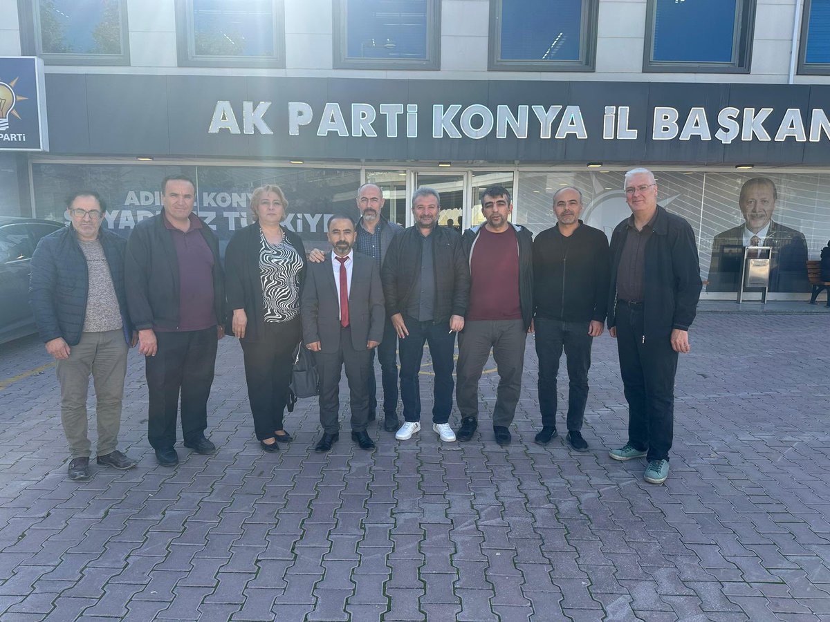 Federasyonumuza bağlı Konya Staj ve Çıraklık Sigortası Mağdurları Derneği Başkanı ve yönetimi, Ak Parti Konya İl Başkanlığı’na ziyarette bulunmuşlardır.

<a href="/Akparti/">AK Parti</a> 
<a href="/AKKonyaTT/">AKPartiKonya </a> 
<a href="/yugruk_imdat/">KONYA STAJ VE ÇIRAKLIK DERNEK BAŞKANI</a> 
<a href="/KONYA_SCSM/">KONYA STAJ VE ÇIRAKLIK DERNEĞİ</a> 

Ziyaretlerinde staj ve çıraklık sigortası mağduriyetimizi dile getirmiş,