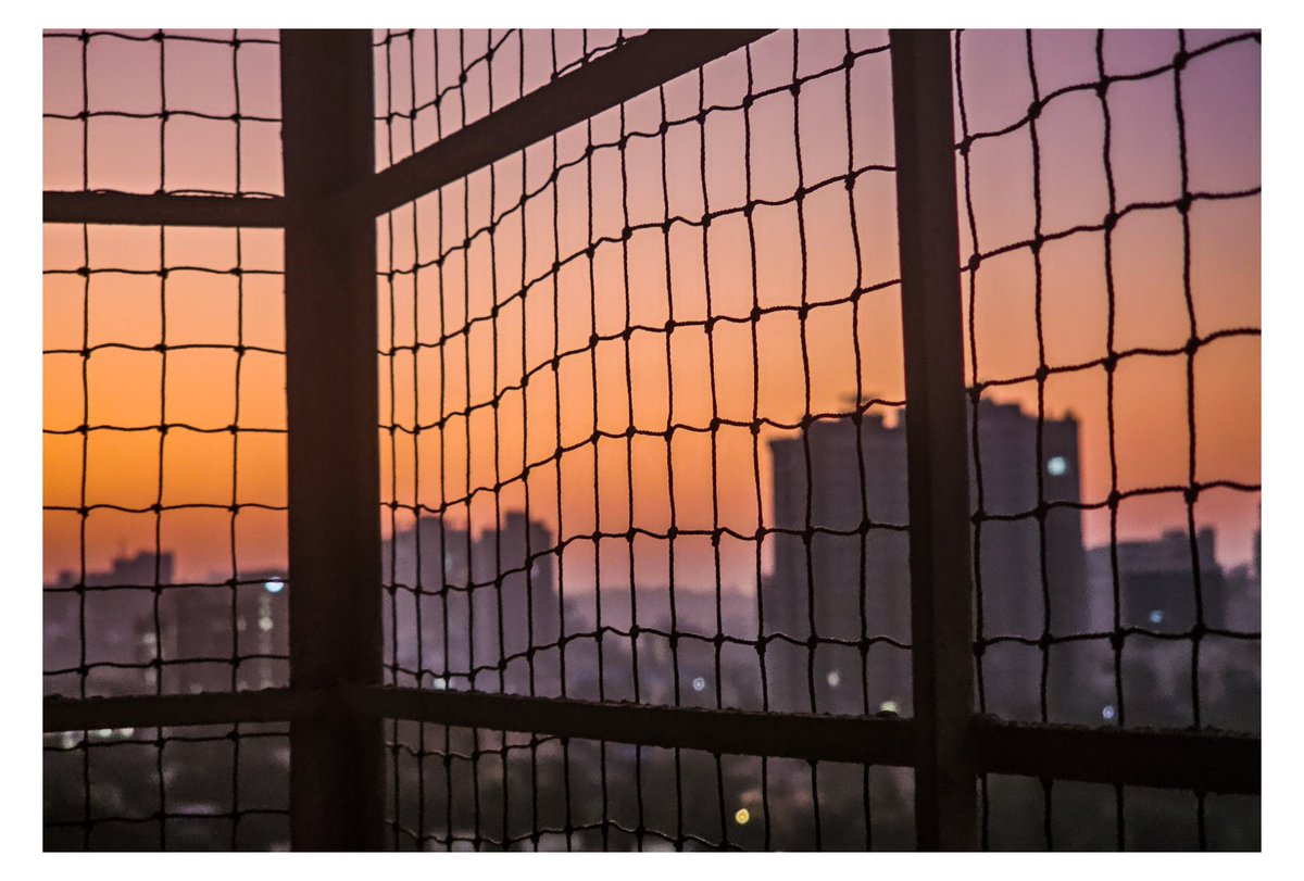 OmkarsClicks's tweet photo. The urban #amber
#GoodMorning सुप्रभात आणि बरच काही 🙏
#theme_pic_India_sunrise https://t.co/gp1Sg8WfXa