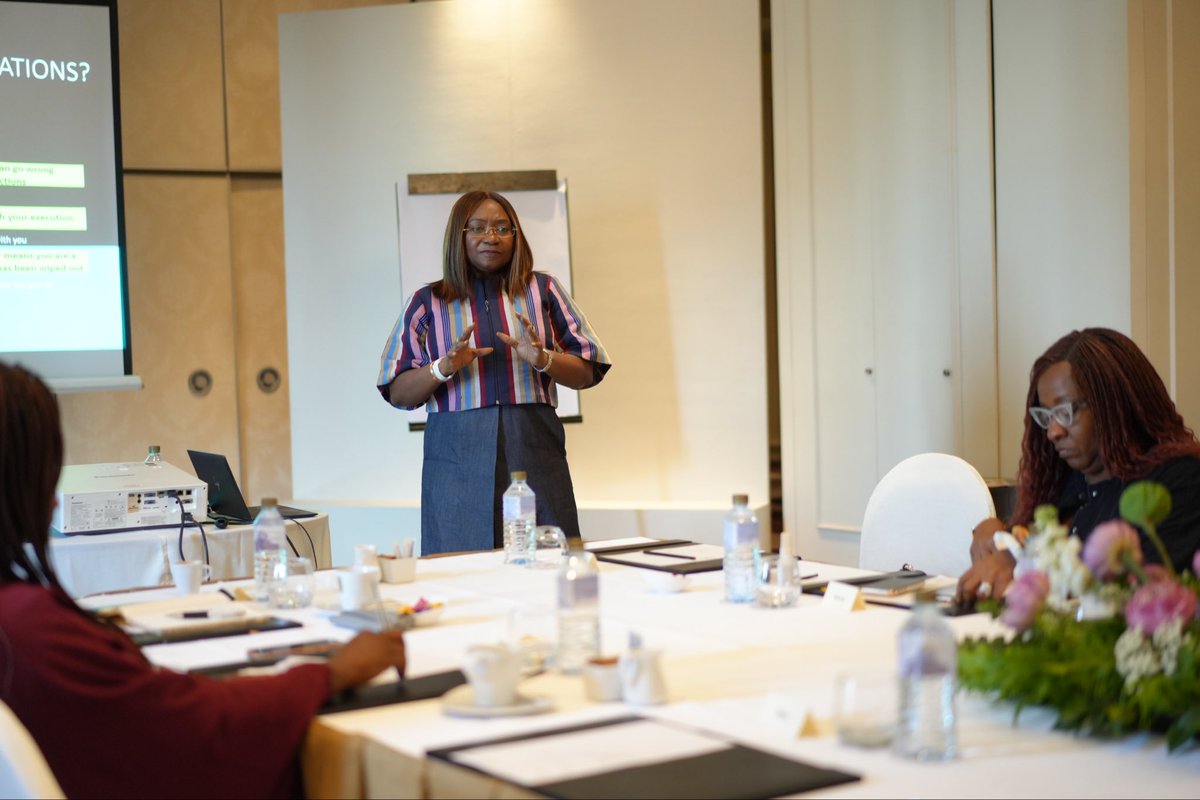 #Bold4growth 
Leadership is service 
Be a strong finisher