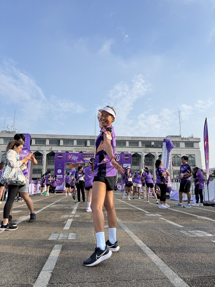 ถ้าไม่ใช่นุชคงไม่ได้มาลอง 10.5km สนุกมาก แต่ไม่รู้สึกถึงขาแล้ว 😣

#ก้าวด้วยธรรมเพื่อ๑๙รพ  #เป๊กผลิตโชค #PeckPaLitChoke