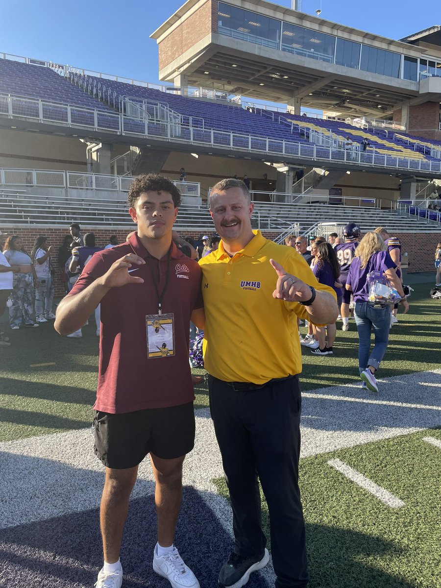 alecpzz's tweet photo. Thank you @CruFootball @KeithStiffle for the hospitality. Had a great time, enjoyed the environment. It was a great win for the Cru. https://t.co/IzhQFQrAGf