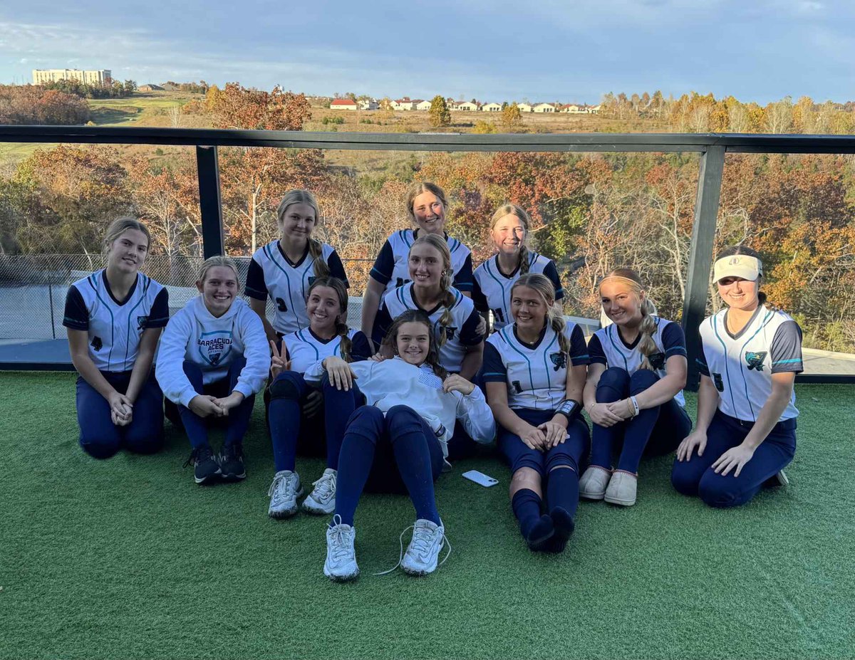 BA16uOlson's tweet photo. Who needs a Branson show when you’ve got these girls on stage?

Pool play wrapped 3-0, outscoring opponents 22-4. Curtain’s up for bracket play tomorrow @TopGunEvents Branson CPS! https://t.co/5ruYKtNxUA