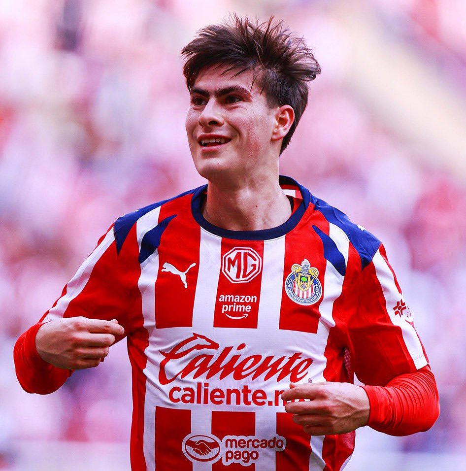 AllFutbolMX's tweet photo. 🤯🔥 22-year-old Armando ‘Hormiga’ Gonzalez in the Apertura 2025 with Chivas. 🐐

- 17 games 
- 12 goals 
- 1 assist

The U23 Mexican with the most goals in a single tournament in Liga MX history. 🇲🇽👏🏼 https://t.co/GHNEETxTyI