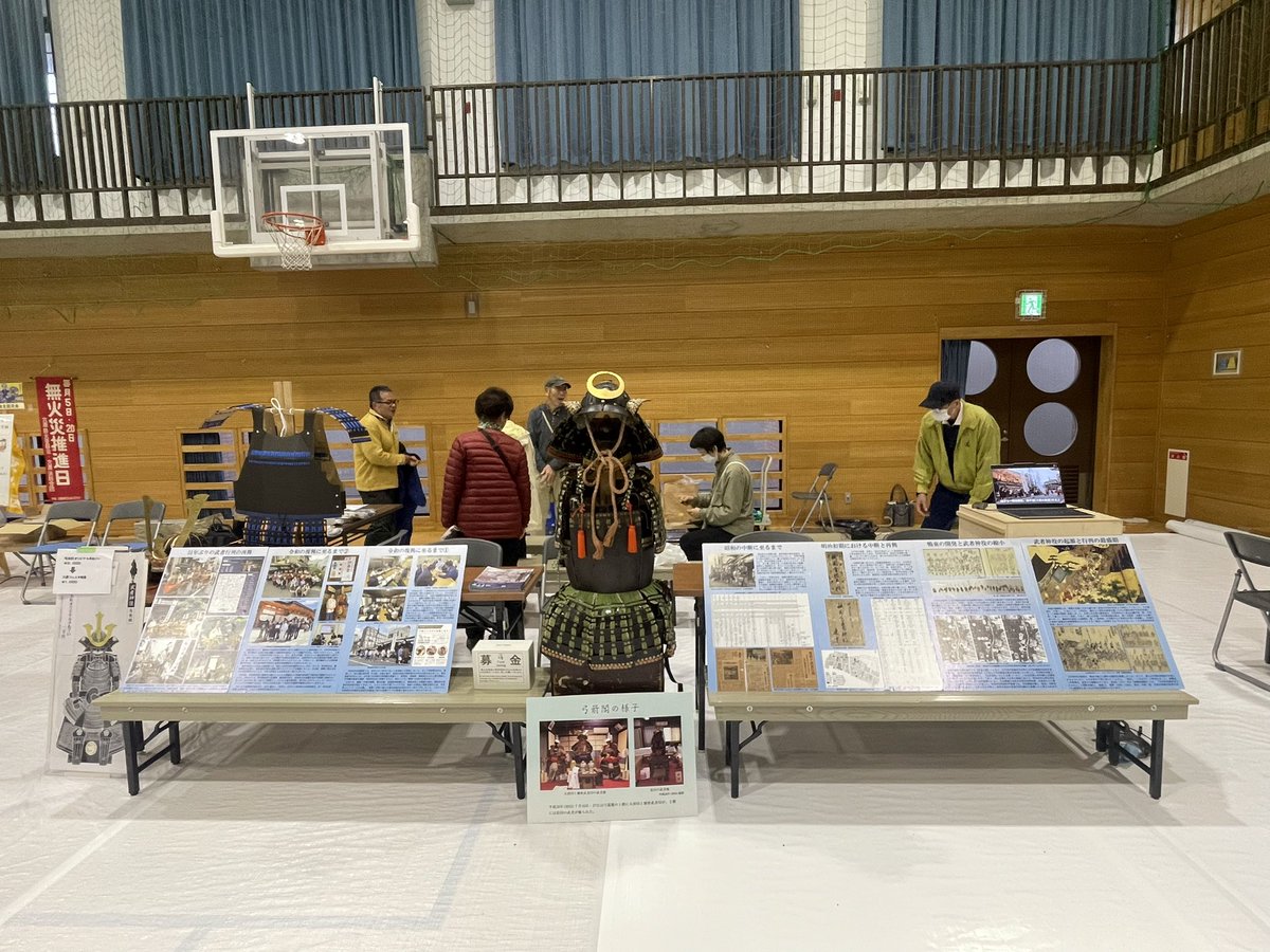 弓矢町ブースはこんな感じです。今回のために佐藤先生がパネルを作ってくれました！
#弓矢町 #ロクフェス #東山区