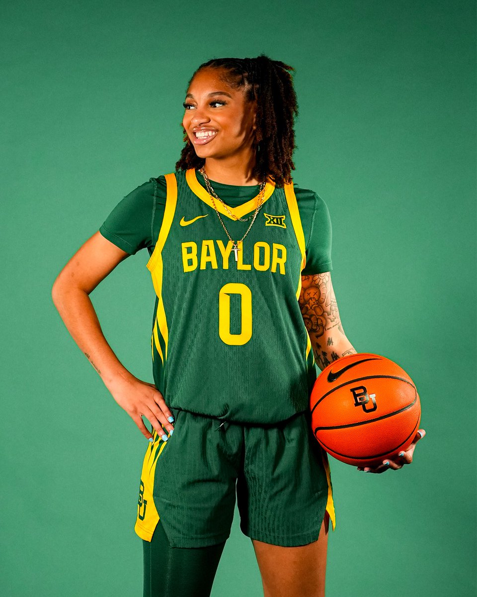 🎶It’s all grand, and it’s all 𝑮𝑹𝑬𝑬𝑵❇️🤩

Debuting our new green threads for the home opener🧵🔥

#SicEm | #GreaterThan
