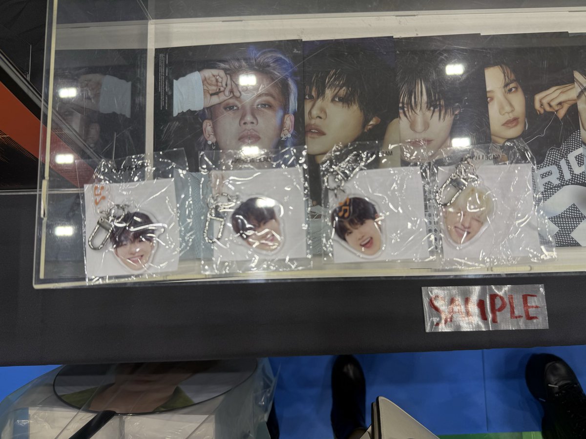 TREASURE FCトレカ とれラッキー カード グッズ 顔アクキー カプセルトイ 缶バ交換 名古屋 愛知 IGアリーナ

譲 画像のもの
求 ドヨン

9日愛知公演会場にて手渡し交換可能な方お気軽にお声かけください🙇‍♀️