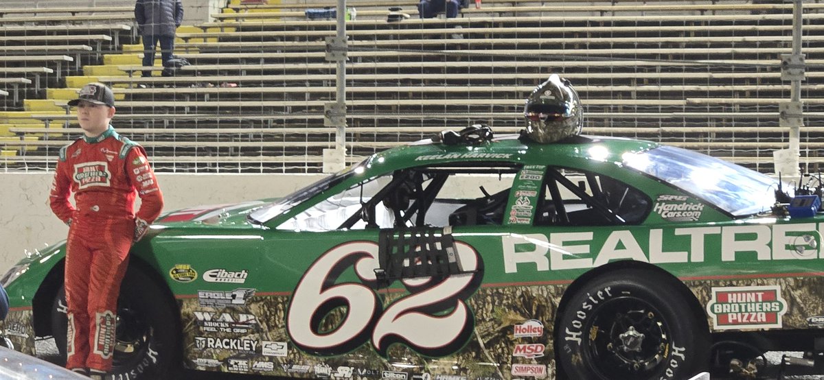 STaranto92's tweet image. Keelan Harvick will start eighth in tonight&apos;s All American 100. He&apos;s coming up on a full year of racing late models after making his debut at Florence around this time last year.

Big test for him tonight.